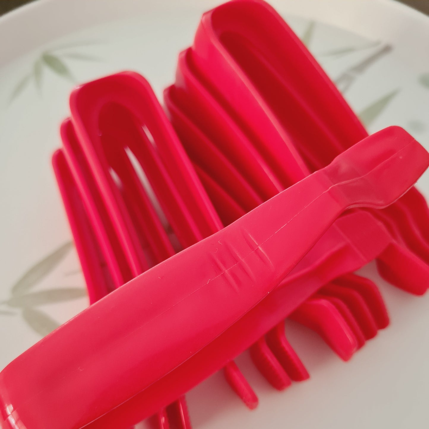 Plastic Tongs