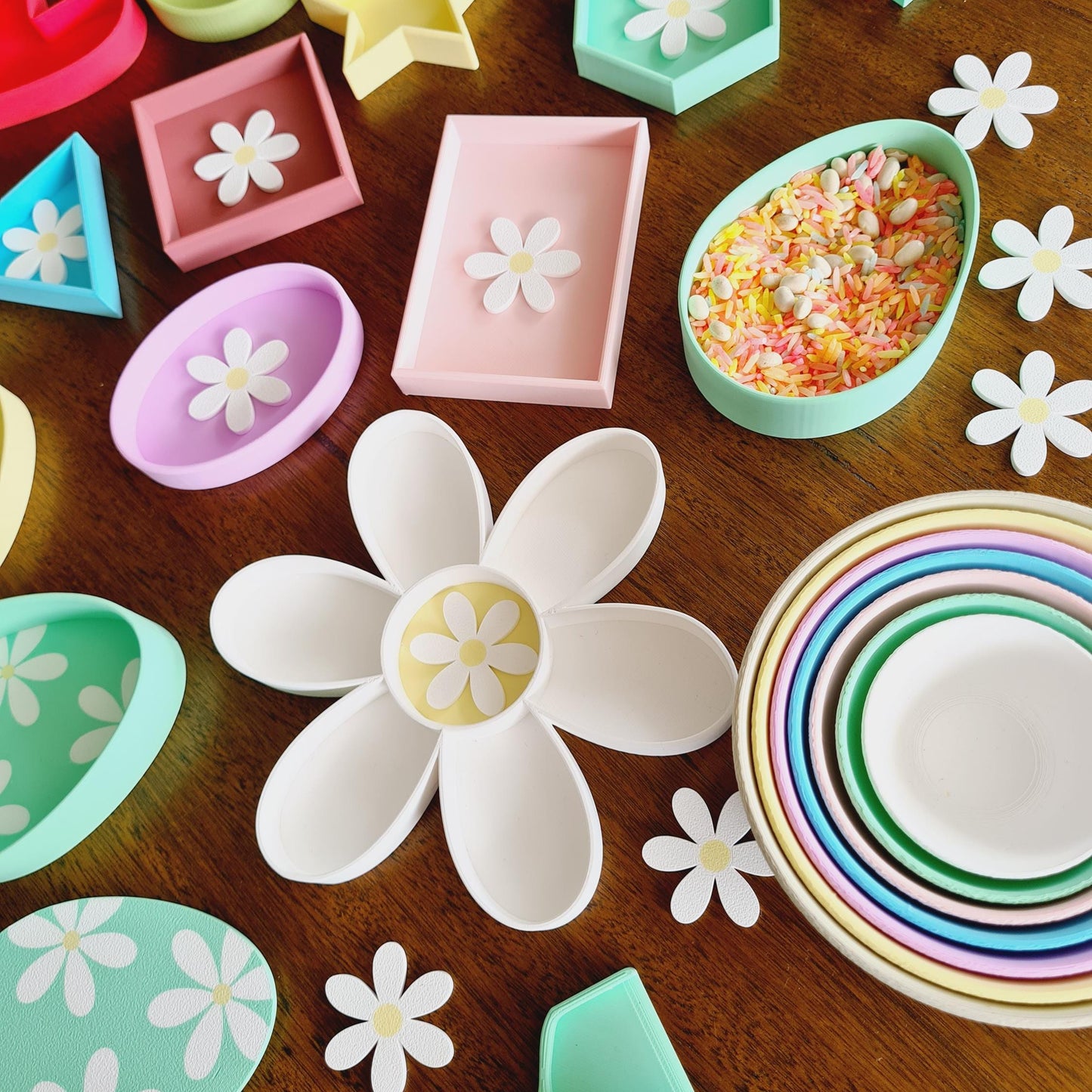 Daisy flower Play Tray