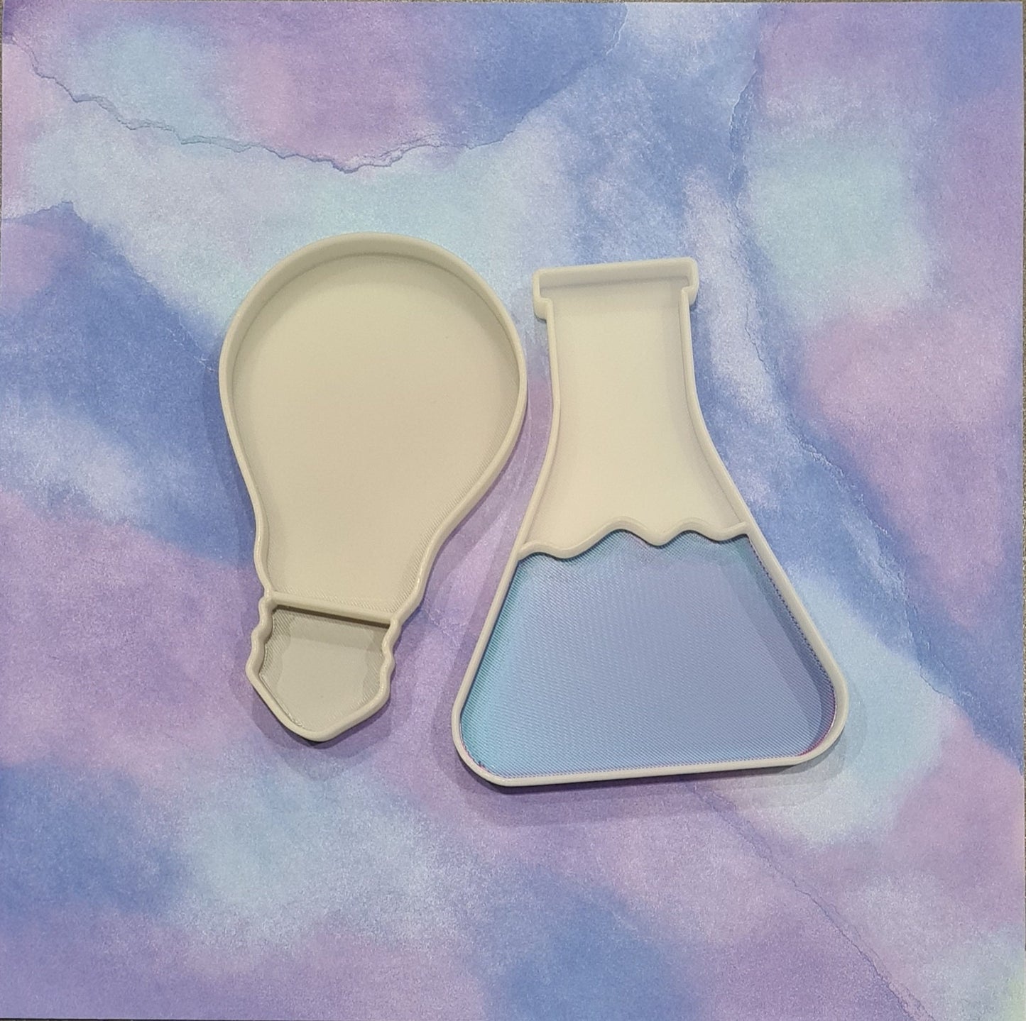 Science Play Trays 2 pack - Beaker & Glow in the dark light globe