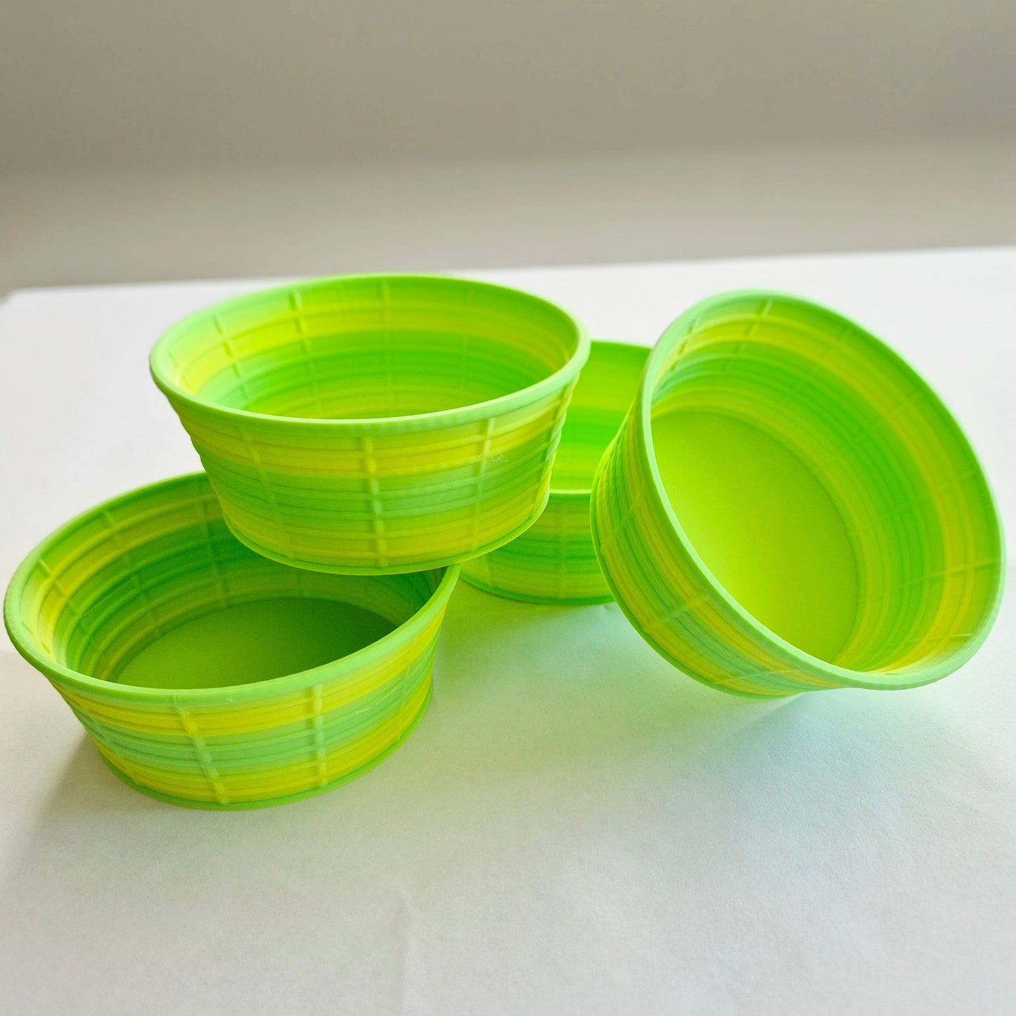 Play Basket in green and yellow