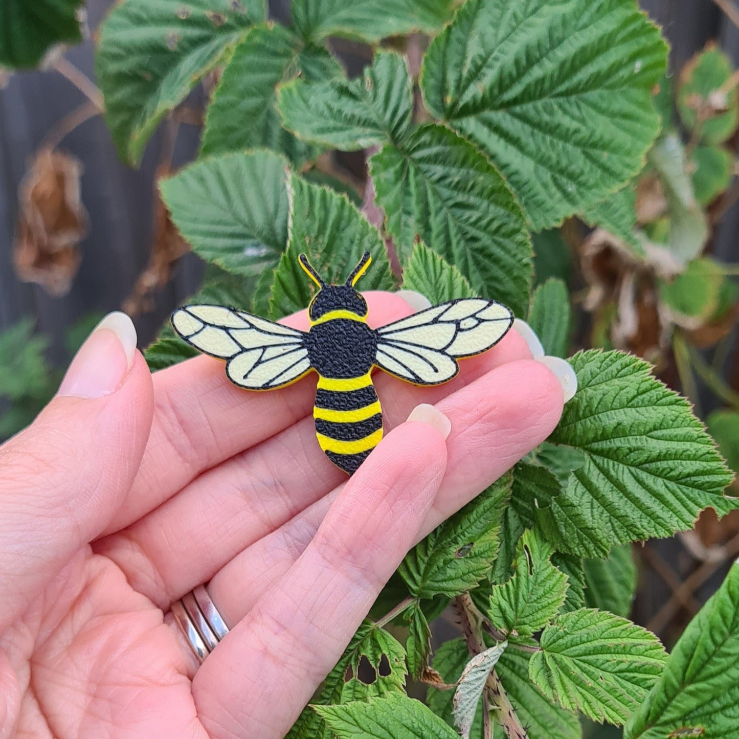 Mini Bees 10pcs