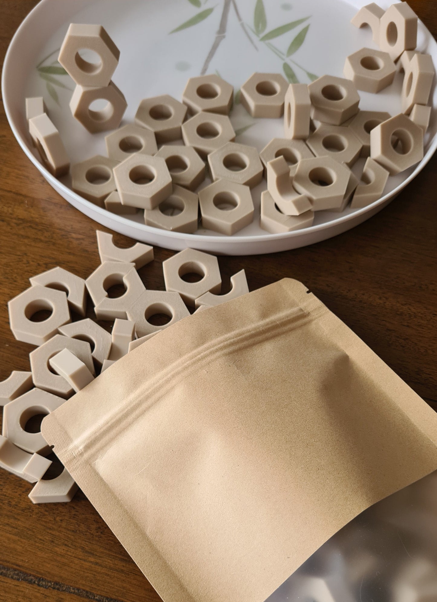 Sandstone Honeycomb pieces 55pcs (35 full & 20 halfs)