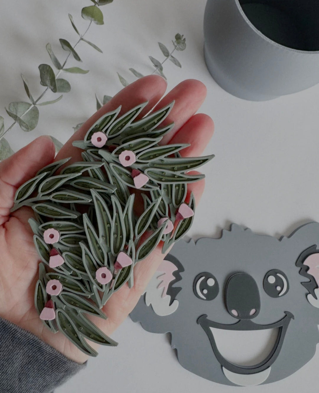 Feed the Koala sensory play tube with 15pcs Eucalyptus Leaves